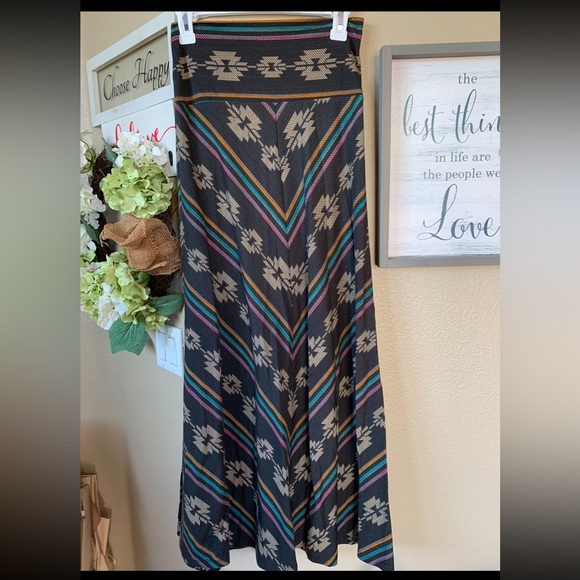 Mossimo Long Maxi Printed Skirt NWOT Size M - Picture 5 of 5